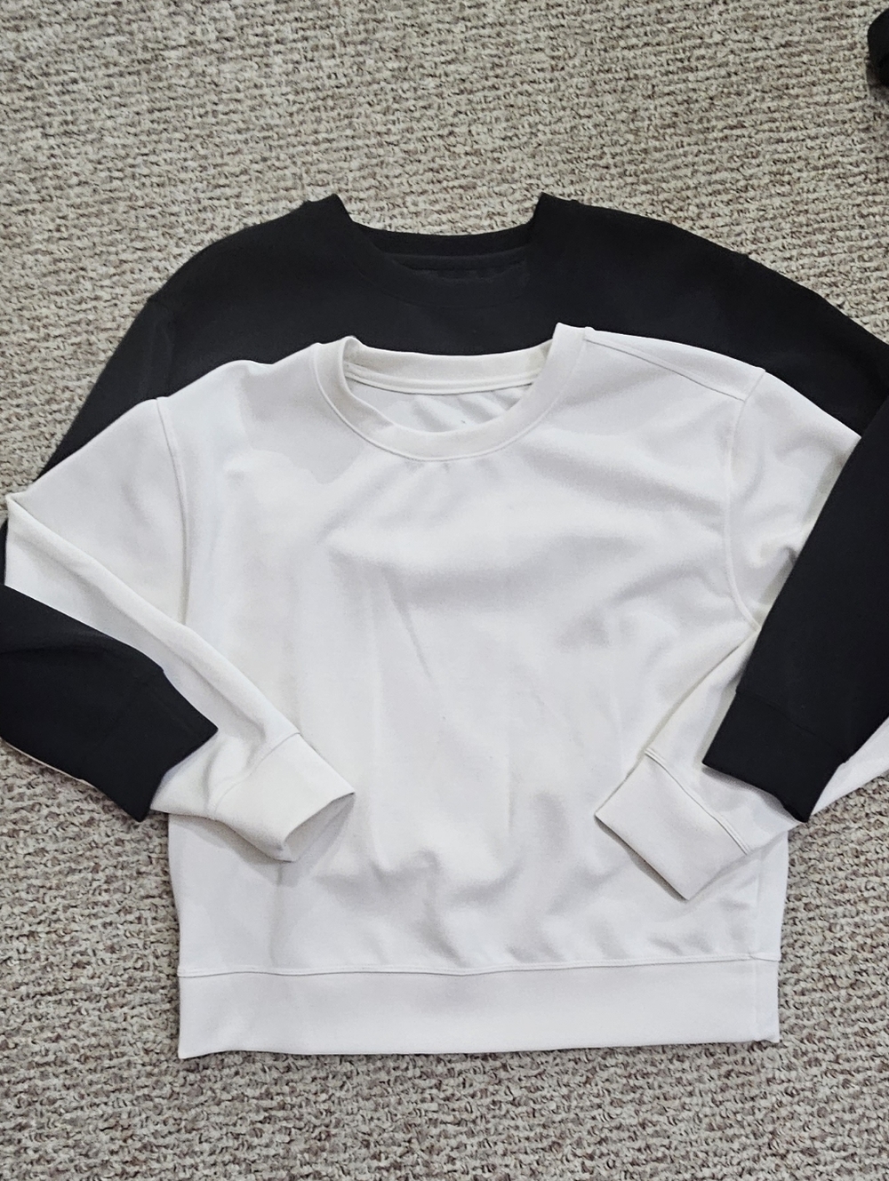 ANew Day Classic Crewneck Black & White